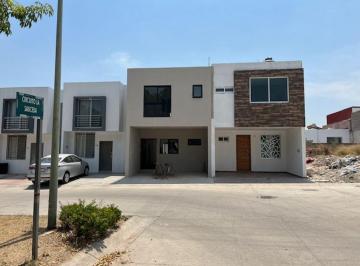 Casa en condominio en Venta de 3 habitaciones Hogares de Nuevo México · Casa en Venta Nueva Cerca de Cima Zapopan Coto Privado con Amenidades