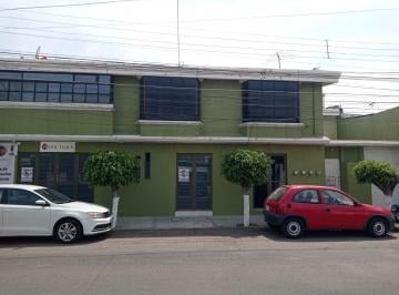 Casa de 5 habitaciones, Querétaro · Casa Amplia en Renta con Uso de Suelo en Fracc Jardines de La Hacienda