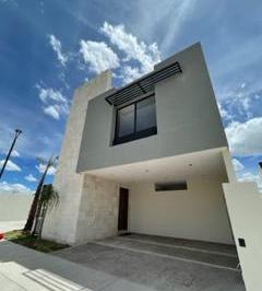 Casa de 3 habitaciones, Jesús María · Casa en Venta en Coto Al Norte de Ags Modelo Sabino Andrea Residencial