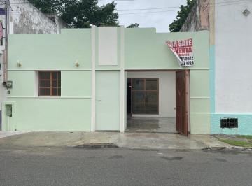 Casa · 275m² · 3 Recámaras · 1 Estacionamiento · Casa en Venta en Merida Centro, Entrega Inmediata