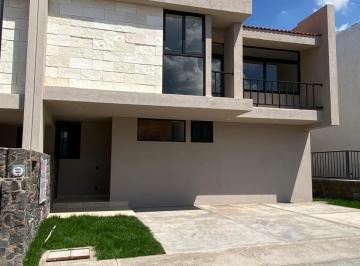 Casa de 3 habitaciones, Querétaro · Casa en Venta Lomas La Vista Querétaro
