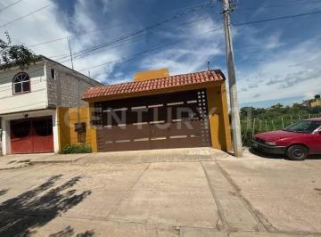 Casa · 285m² · 3 Recámaras · 3 Estacionamientos · Venta de Casa en Puebla, Chiautla de Tapia