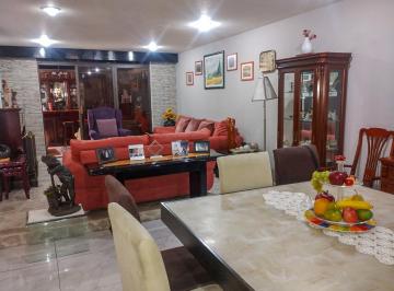 Casa · 330m² · 4 Recámaras · 4 Estacionamientos · Casa en Venta, Prados Coapa 3ra Secc