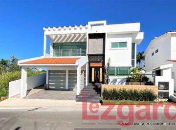 Casa de 4 habitaciones, Atlatlahucan · Se Vende Casa Nueva en Lomas de Cocoyoc en Oferta