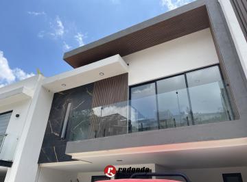 Casa · 233m² · 3 Recámaras · 2 Estacionamientos · Casa en Lago Esmeralda