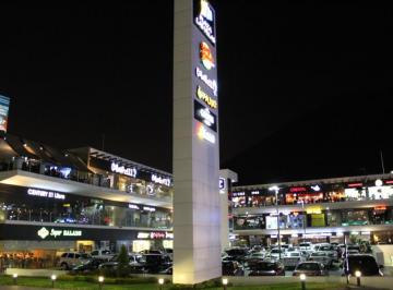 Local en centro comercial , Monterrey · Renta Local en Plaza Las Villas