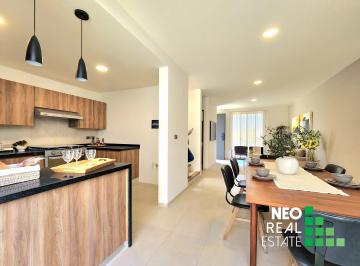 Casa de 3 habitaciones, El Marqués · Casa con Baño en Cada Recamara en Venta