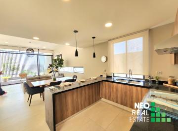 Casa de 2 habitaciones, El Marqués · Casa Unica en Zakia