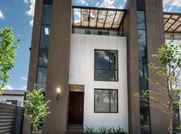 Casa de 2 habitaciones, El Marqués · Casa de Lujo en Venta Entre El Refugio y Zibatá, Oportunidad!