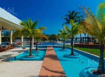 Departamento · 305m² · 4 Recámaras · 2 Estacionamientos · Departamento en Venta Playa del Carmen, Mareazul 4 Recámaras, Frente Al Mar