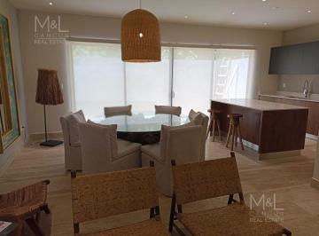 Casa · 161m² · 3 Recámaras · 2 Estacionamientos · Casa en Venta Cancún, Arbolada Residencial 3 Recámaras, Zona Huayacan