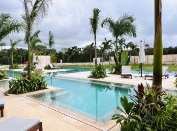 Terreno / Lote · 220m² · 2 Estacionamientos · Terreno en Venta en Cancún Fraccionamiento Residencial Losantos 300 m² Alamos II