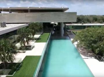 Terreno / Lote · 375m² · Terreno en Venta Cancún, El Katan, 1385 m², Cancun Country Club