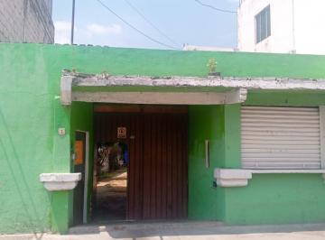 Casa · 170m² · 4 Recámaras · 2 Estacionamientos · Venta de Casa en San Francisco Acatepec Sobre Carretera