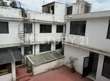 Casa · 660m² · 4 Recámaras · 2 Estacionamientos · Casa + Oficinas + Bodega en Venta, en Constitución de 1917, Iztapalapa, Cdmx