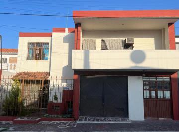 Casa de 3 habitaciones, Saltillo · Casa en Renta en Col. del Valle