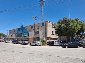 Bodega comercial , Tijuana · Edificio con Tres Bodegas y Oficinas en Venta - Garita de Otay