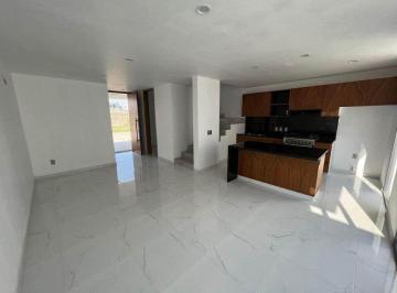 Casa · 170m² · 3 Recámaras · 2 Estacionamientos · Casa en Adamar