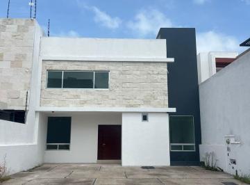 Casa de 3 habitaciones, Querétaro · Casa de 3 Hab. en Cumbres del Lago Juriquilla