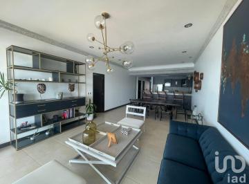 Departamento · 193m² · 2 Recámaras · 1 Estacionamiento · Departamento en Venta a Pie de Playa, Cerritos, Mazatlán, Sinaloa.