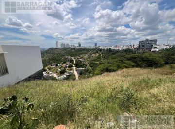 Terreno / Lote · 845m² · Terreno en Venta en Mirador del Campanario con Uso de Suelo H6