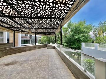 Casa · 345m² · 3 Recámaras · 2 Estacionamientos · Casa en Venta