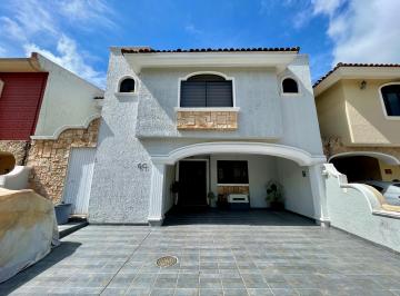 Casa en condominio de 4 habitaciones, Zapopan · Casa en Venta en Virreyes Zapopan