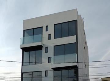 Oficina · 600m² · 4 Estacionamientos · Pisos Para Oficinas en Renta Sobre Morelos, Toluca