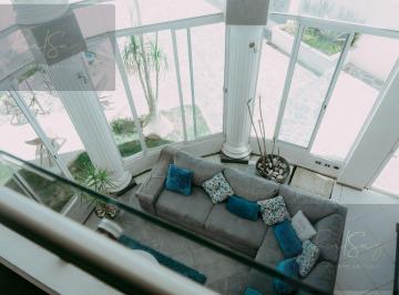 Casa · 675m² · 5 Recámaras · 4 Estacionamientos · Casa - Fraccionamiento Jardines del Lago