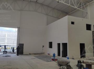 Bodega comercial · 800m² · Bodega en Renta 800 m Salinas Victoria Nuevo León.