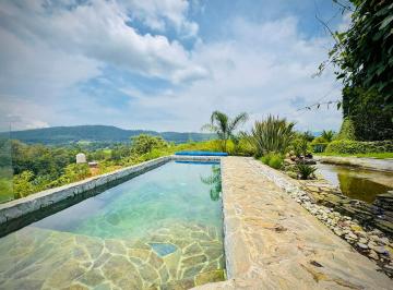 Casa de 5 habitaciones, Valle de Bravo · Casa en Venta con Excelente Vista en Valle de Bravo