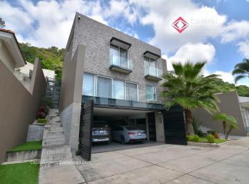 Casa en condominio de 3 habitaciones, Tlajomulco de Zúñiga · Casa Moderna en Venta en El Palomar Zona Sur