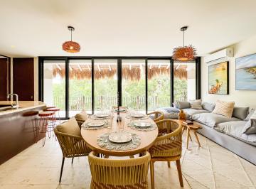 Puerta Azul Penthouse 301 es una joya arquitectónica ubicada en el exclusivo con · Puerta Azul Ph1
