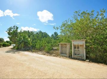 Terreno / Lote · 890m² · Terreno en Venta en Playa del Carmen