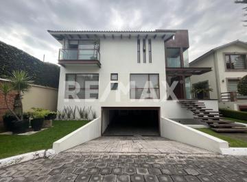 Casa en condominio · 530m² · 4 Recámaras · 6 Estacionamientos · Casa en Venta en Metepec, Casa en Condominio en Venta en La Providencia
