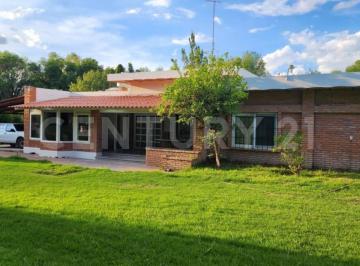 Quinta · 9733m² · 3 Recámaras · 3 Estacionamientos · Quinta en Venta en San Francisco de Los Romo, Aguascalientes.