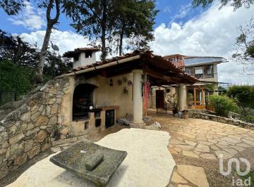 Casa · 250m² · 2 Recámaras · 10 Estacionamientos · Se Vende Casa en Alcanfores, San Cristóbal de Las Casas
