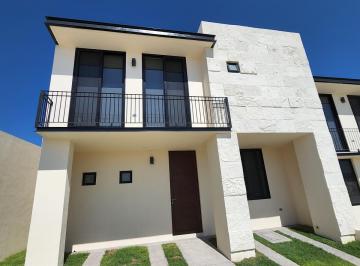 Casa · 156m² · 3 Recámaras · 2 Estacionamientos · Casa en Venta en Residencial Cúspide.