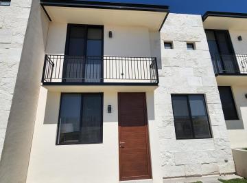 Casa · 132m² · 3 Recámaras · 2 Estacionamientos · Casa en Venta en Residencial Cúspide.