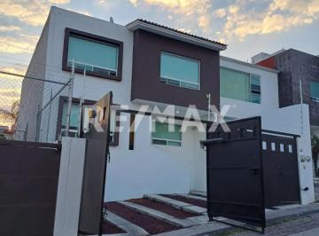 Casa de 3 habitaciones, Querétaro · Casa Venta Milenio III