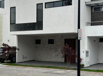 Casa de 4 habitaciones, San Andrés Cholula · Casa en Venta o Renta en Morillotla 4 Recámaras con Baño