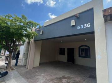 Casa · 92m² · 2 Recámaras · 2 Estacionamientos · Casa en Venta en Villa del Cedro, Culiacan, Sinaloa