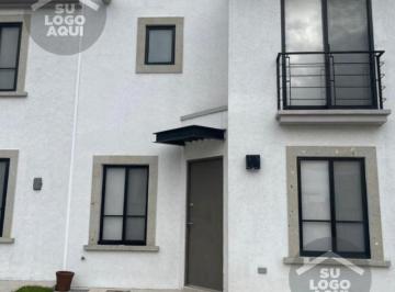 Casa en condominio · 173m² · 4 Recámaras · Casa en Venta en Zakia con Recamara en Planta Baja
