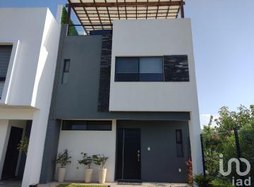 Casa · 142m² · 3 Recámaras · 1 Estacionamiento · Casa en Venta Residencial Cumbres Boca del Rio