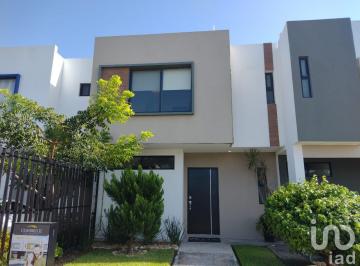 Casa · 113m² · 3 Recámaras · 1 Estacionamiento · Casa en Venta Residencial Cumbres Boca del Rio Mod Fuji