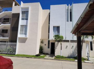 Villa de 3 habitaciones, Acapulco de Juárez · Venta de Villa en Fracc. Caracol Sobre Boulevard de Las Naciones