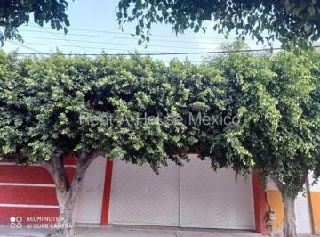 Casa de 5 habitaciones, Querétaro · Casa en Renta 5 Recámaras, Centro, Querétaro