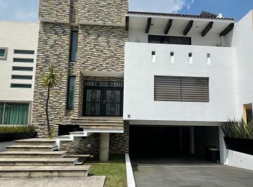 Casa · 694m² · 3 Recámaras · 6 Estacionamientos · Residencia 4 Niveles,3 Hab, 4.5 Baños, Est. 6 Autos, Hacienda San Jose, Toluca