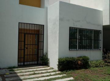 Casa · 112m² · 2 Recámaras · 1 Estacionamiento · Casa en Venta en Fraccionamiento La Cofradia Slp
