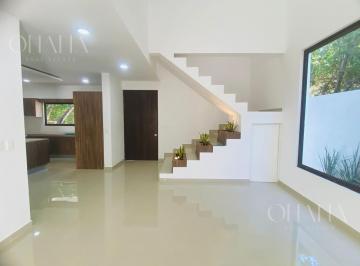 Casa · 300m² · 4 Recámaras · 2 Estacionamientos · Casa en Venta